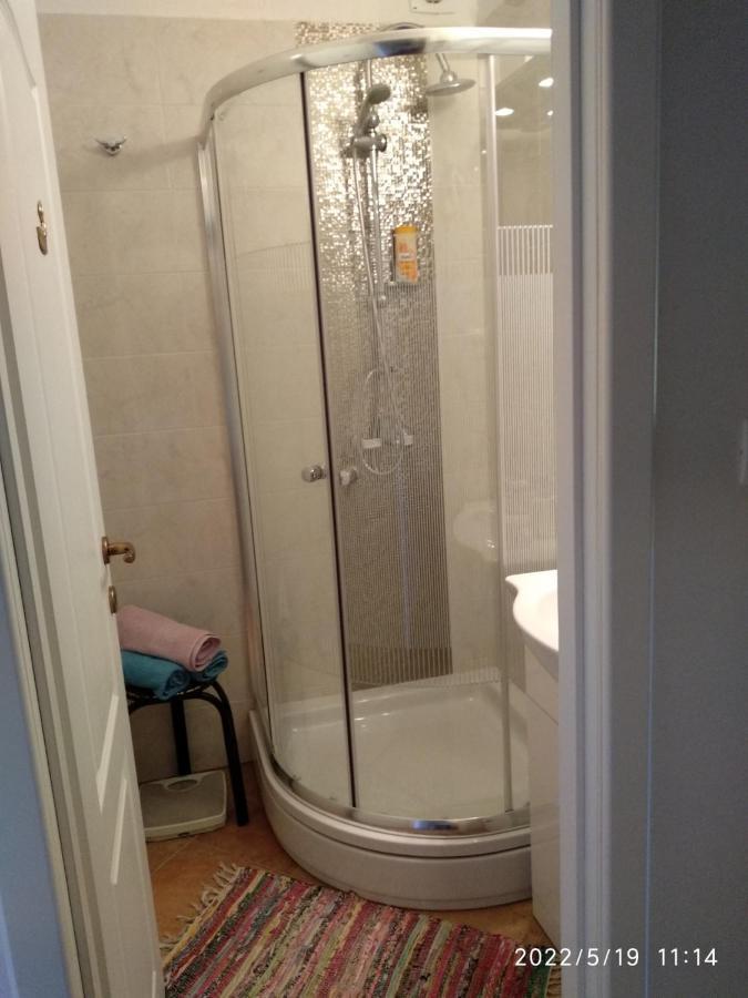 Studio Apartman Marti Apartment Кострена Екстериор снимка